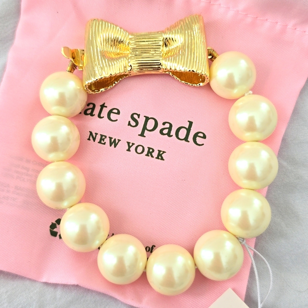 4/17 Kate Spade Cream/Gold Pearl Bracelet